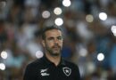 Após vencer na Copa do Brasil, técnico do Botafogo mira o Bahia pelo Brasileiro: “Não temos tempo para festejos”