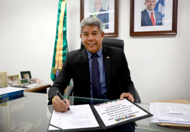 “Governador Jerônimo Rodrigues Autoriza Empréstimo de R$ 2,8 Bilhões para Investimentos na Bahia”