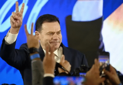 Montenegro lidera eleições em Portugal, mas depende de nomeação presidencial para se tornar primeiro-ministro