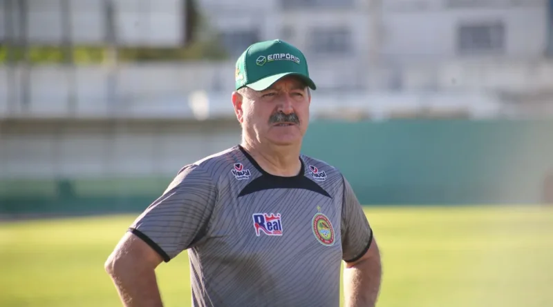 Leandro Campos estreia na Juazeirense e mira evolução do time: “Cada jogo conta nesse novo ciclo”