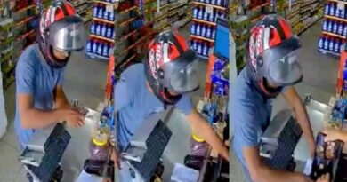 Criminoso de capacete assalta mercadinho em Camaçari e foge com dinheiro do caixa
