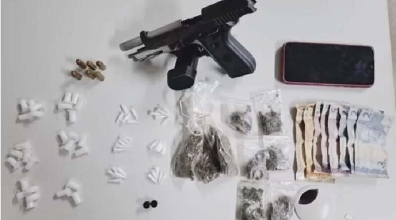 Confronto entre PM e criminosos no Barro Duro termina com um morto e armas apreendidas