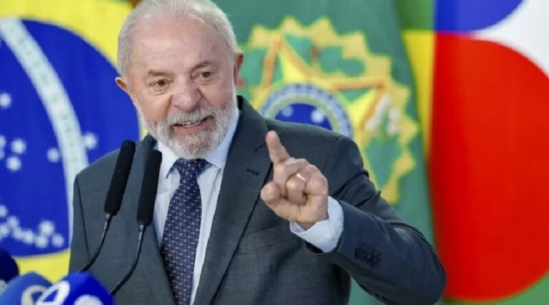 Rejeição ao governo Lula alcança 56% e aprovação recua para 39%, mostra PoderData