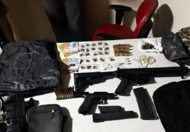 Confronto em Ilhéus: Fuzil e Pistola da PM de SP apreendidos após tiroteio