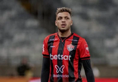 Daniel Jr acerta com clube português e deixa o Vitória