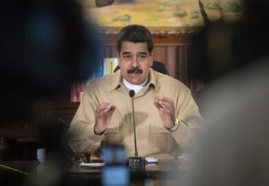 Idosos e Vulneráveis Dominam Milícias de Maduro em Meio a Tensão com os EUA