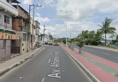Suspeito de Assalto é Contido e Espancado por Passageiros de Ônibus em Salvador