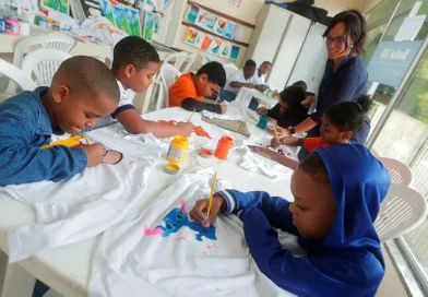 Risco de Amianto em Areia de Brinquedo Leva ao Fechamento de Mais de 70 Escolas na Austrália