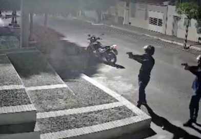 PMs do Ceará são presos por atentado a tiros contra casa de vereadora no RN