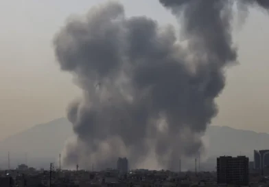 EUA e Israel Lançam Ofensiva Coordenada Contra o Irã