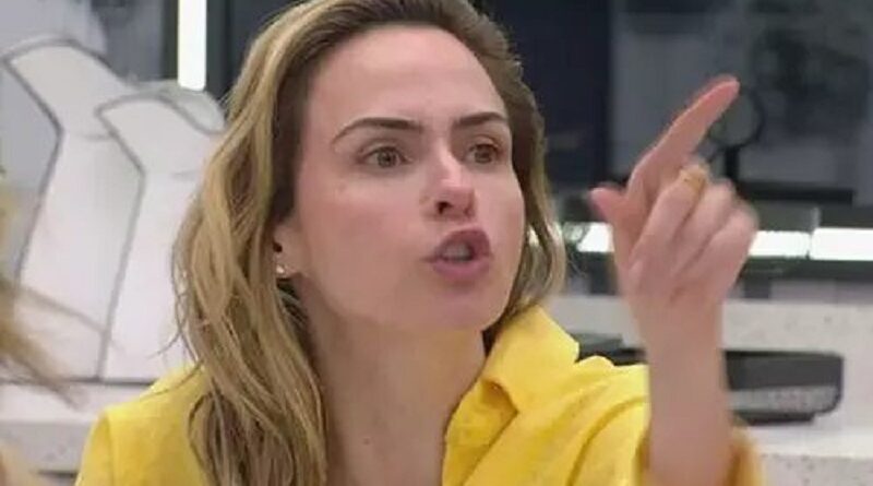 BBB 26: Mesmo confinada, Ana Paula Renault abre processo contra Adrilles Jorge por ataques na web