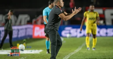 Jair Ventura prioriza Série A e justifica time reserva em estreia do Vitória no Nordestão