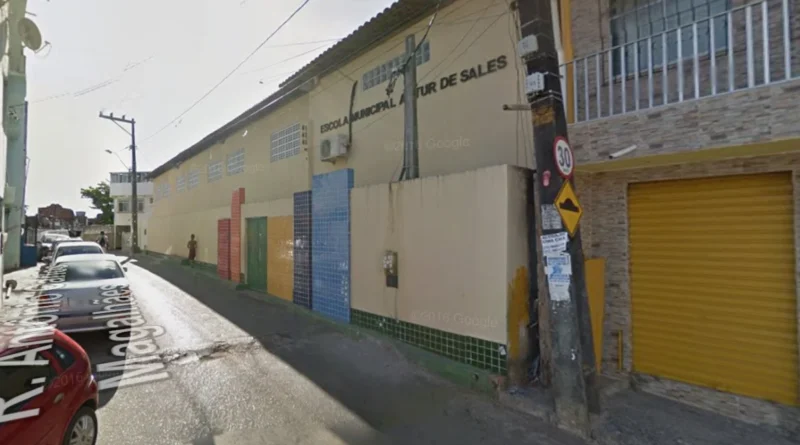 Operação com 4 mortos interrompe transporte em 4 bairros