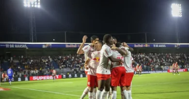 Juninho Capixaba desfalca Bragantino contra o Bahia na Fonte Nova