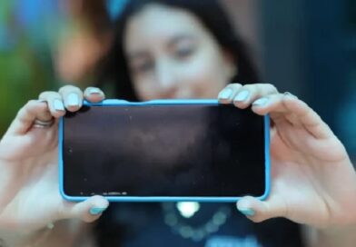 MEC avalia impacto de um ano da lei que limita celulares nas escolas