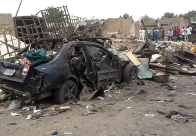 Massacre na Nigéria: Bombardeio aéreo em mercado deixa mais de 100 mortos