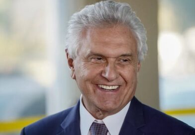 Caiado escala ex-ministro de FHC para coordenar plano de governo rumo ao Planalto