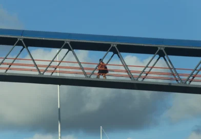 Projeto em Salvador quer multar negligência e fixar prazos para reparos em passarelas.