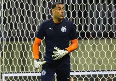 Ceni explica estreia de Léo Vieira e deixa aberta disputa pela titularidade no gol do Bahia