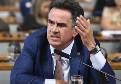 Ciro Nogueira compra triplex de luxo e vira alvo de investigação