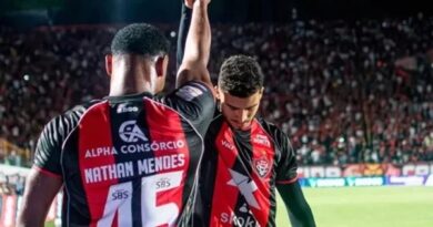 Vitória vence o Internacional no Barradão e sobe na tabela do Brasileirão