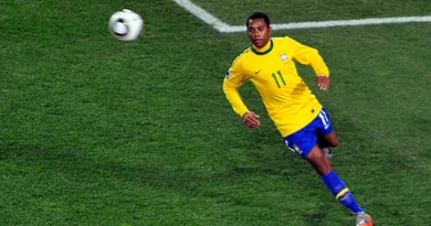 Elano revela tentativa de visita a Robinho na prisão: “Não posso compactuar, mas o amor permanece”