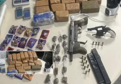 Confronto com a Rondesp em Feira de Santana termina com dois mortos e câmera de espionagem apreendida