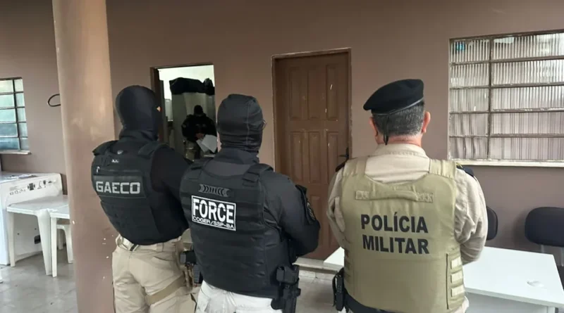 Operação na Bahia: Três PMs são alvos de buscas por homicídio e fraude processual