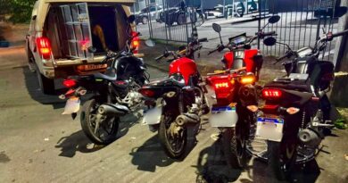 Troca de tiros termina com suspeito preso e quatro motocicletas recuperadas no Acesso Norte