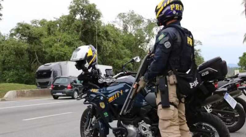 Por “aura”? Jovem é preso em João Pessoa ao tentar furtar moto da PRF para ganhar status na internet