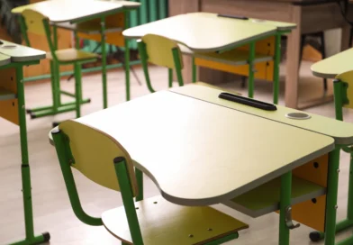 Estudante de 16 anos é agredida a socos após rejeitar investidas de colega em escola de Feira de Santana