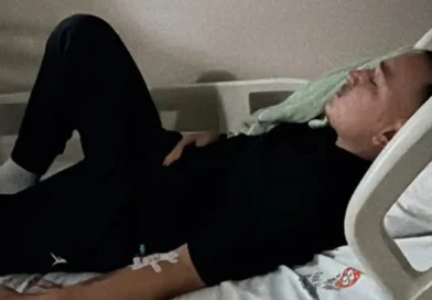 João Gomes dá entrada em hospital acompanhado da esposa e preocupa fãs