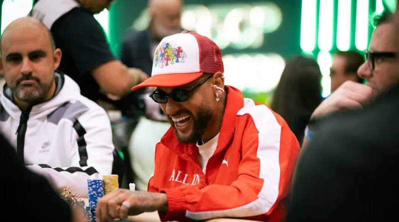 Fora dos gramados, Neymar engata segundo dia seguido em torneio de pôquer após a Copa