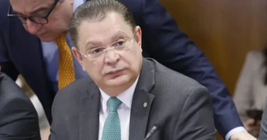 Operação da PF contra desvio de emendas mira aliados do deputado Sóstenes Cavalcante