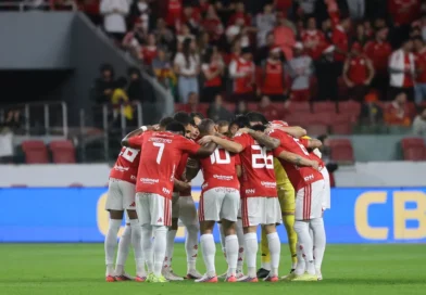 Fifa pune Internacional com transfer ban por dívidas e bloqueia novos reforços