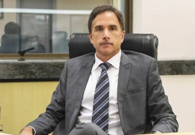 TRF-4 determina perda de cargo do ex-juiz da Lava Jato Eduardo Appio após furto de champanhe