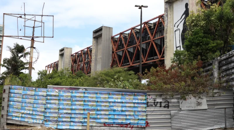 Governo da Bahia arremata antigo Centro de Convenções em leilão por R$ 138,4 milhões