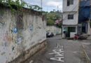 Homem é executado a tiros enquanto sentado na área externa de imóvel no Engenho Velho da Federação