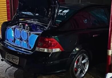 Polícia militar apreende dois veículos com som irregular durante o fim de semana no bairro de Valéria, em Salvador