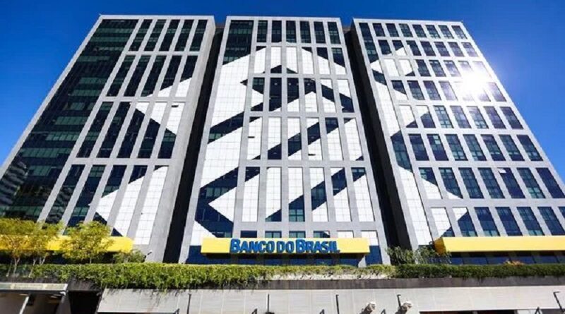 Bancários do BB e da Caixa param atividades por tempo indeterminado na Bahia