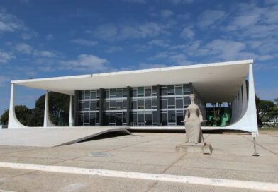 STF mobiliza forte esquema de segurança na Praça dos Três Poderes para julgamento inédito sobre investigação de Alexandre de Moraes
