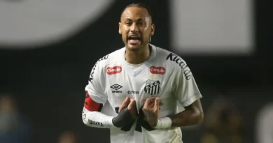 Bastidores: A troca de farpas entre Neymar e Vampeta após críticas na Jovem Pan
