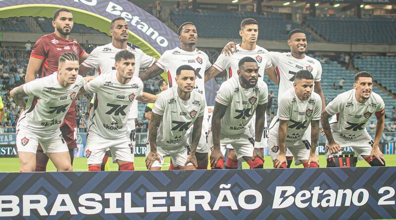 Vitória recebe o Grêmio no Barradão em confronto direto pela 26ª rodada do Brasileirão