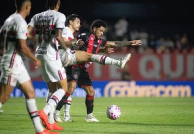 Vitória sofre revés diante do São Paulo no Morumbis e estaciona na tabela da Série A
