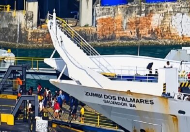 Fila no Ferry-Boat Passa de 4 Horas em Bom Despacho no Fim de Feriadão