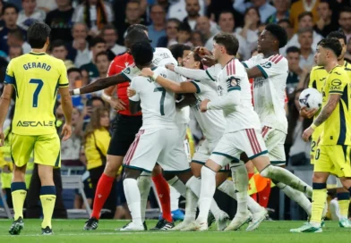 Real Madrid liga alerta e pode perder Vini Jr. para o clássico contra o Barcelona