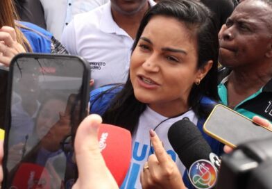 Prefeita de Lauro de Freitas demite 104 comissionados após eleições